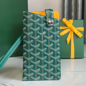 Goyard Montmartre GM Case In Goyardine Canvas Green